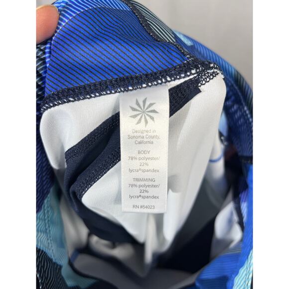 Athleta electric geo sonar crop leggings. - Picture 9 of 10